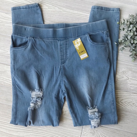 pull on distressed jeggings